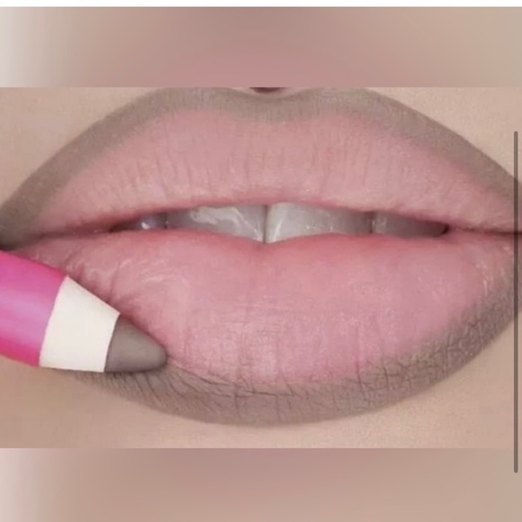 POSH SPICE New in box Jeffree Star Velour Lip Liner Pink tan neutral‎ lip… - Picture 1 of 8